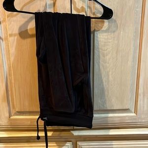 FashionNova Sweatpants (BLACK) never worn. Very soft!!